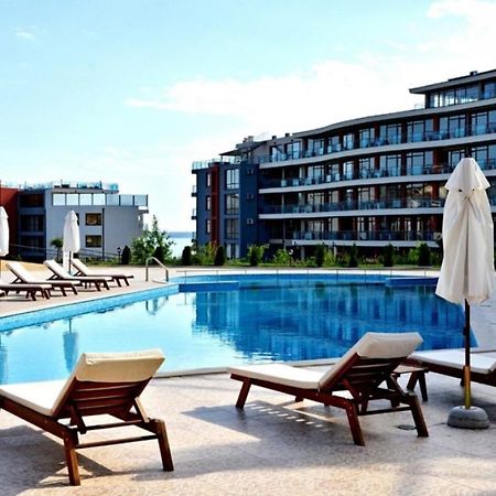 Апартаменты Sunwave Свети Влас Exteriör bild